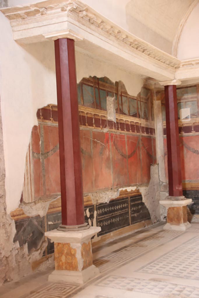 V I Pompeii March Room Corinthian Oecus North East Corner